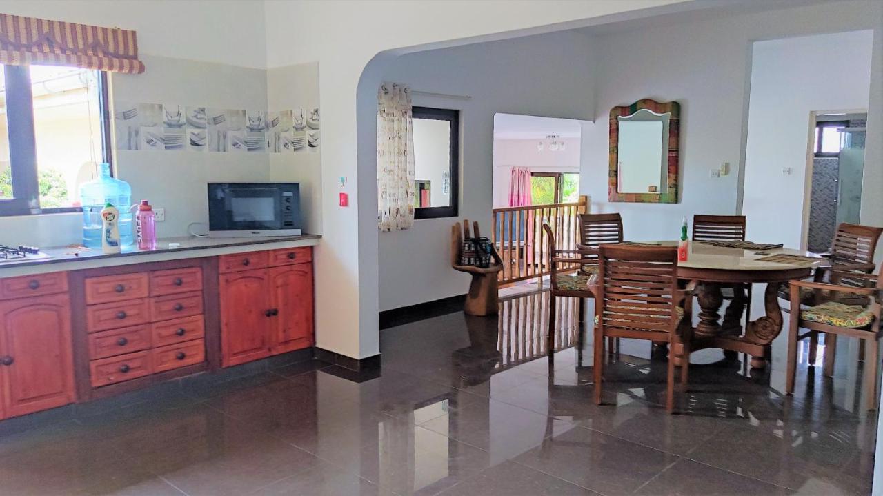 Villea Frangipani Pointe La Rue المظهر الخارجي الصورة